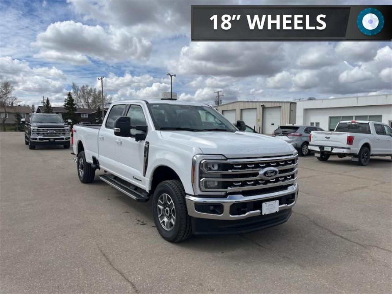 2025 Ford F-350 Super Duty LARIAT  - Running Boards Photo5