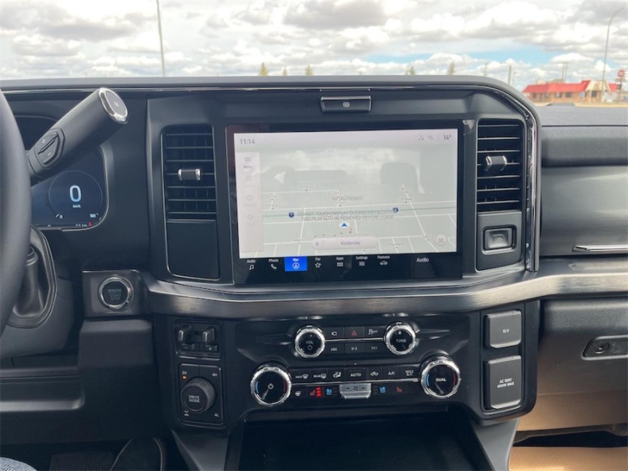 2025 Ford F-350 Super Duty LARIAT  - Running Boards Photo5