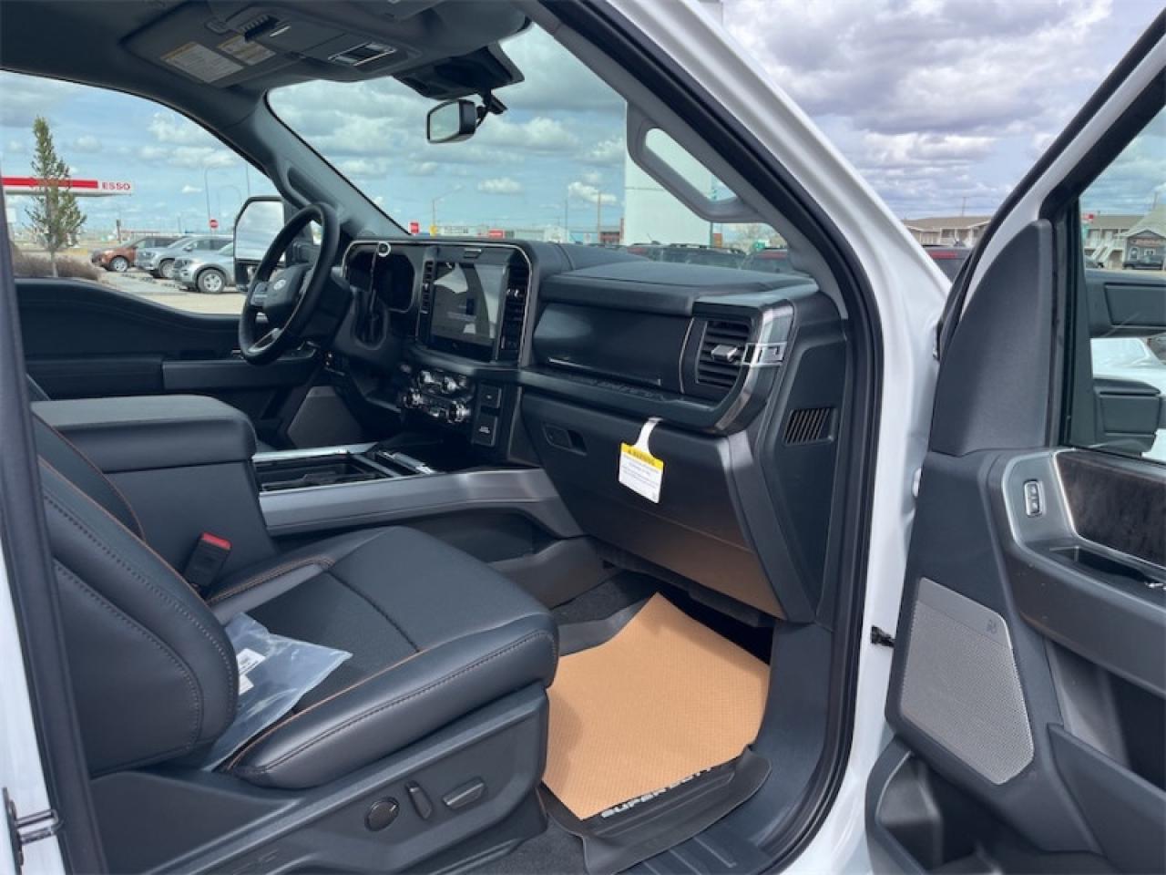 2025 Ford F-350 Super Duty LARIAT  - Running Boards Photo5
