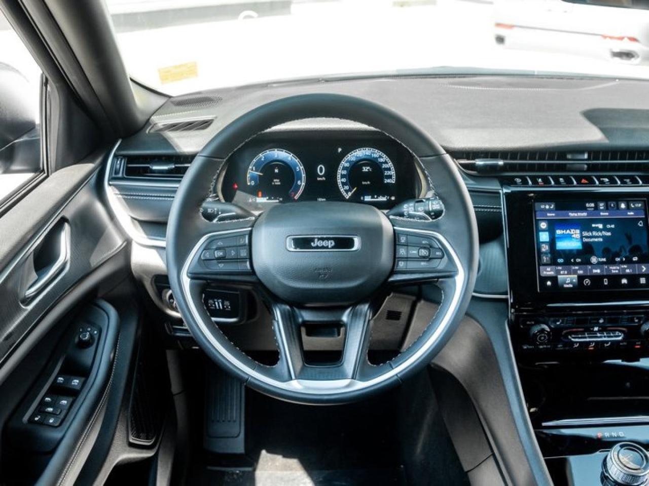 2025 Jeep Grand Cherokee L Laredo Luxury Tech Group I Remote Start Blind Spot Alert Active Lane Management Photo