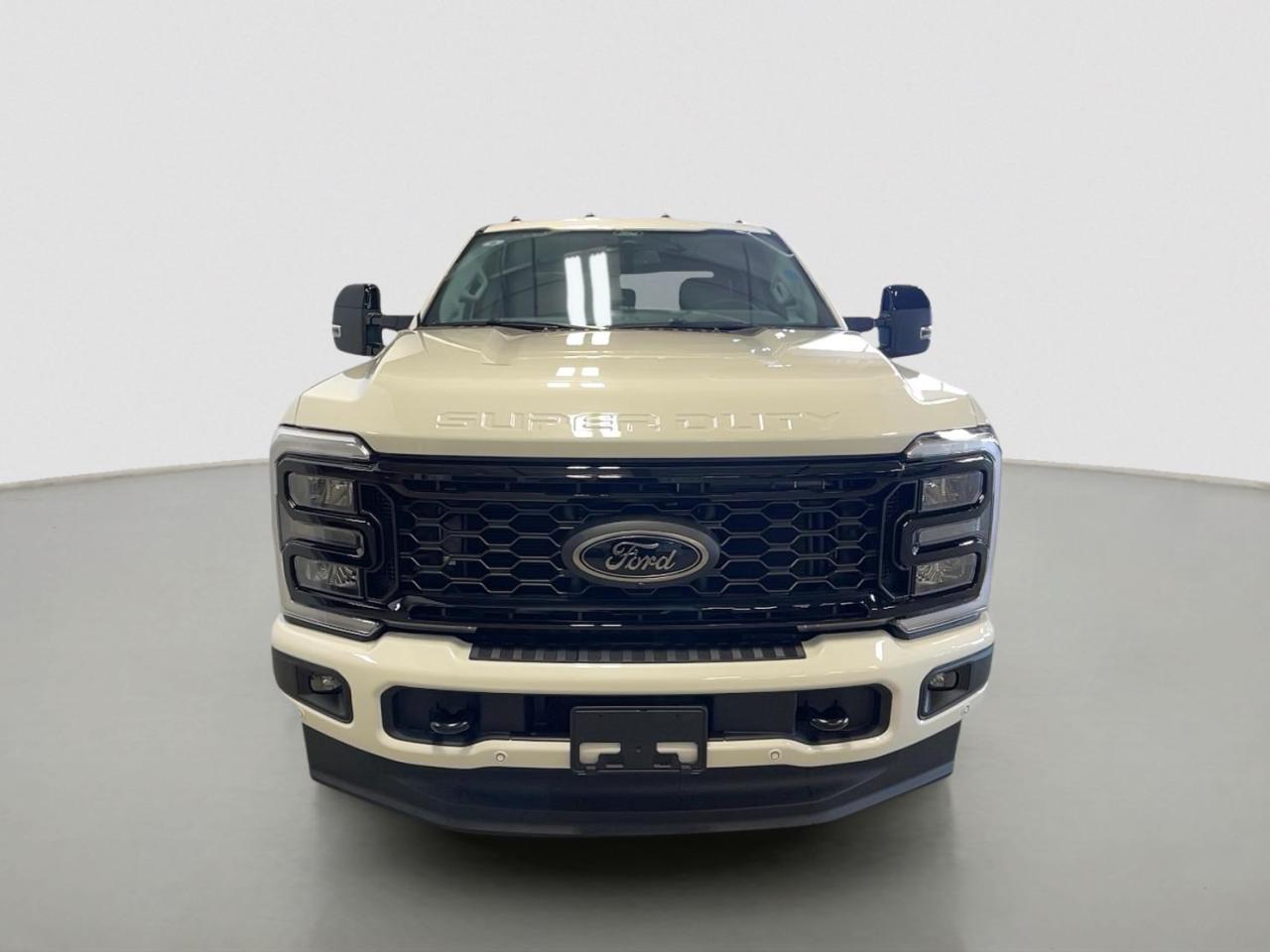 New 2025 Ford F-350 Super Duty SRW LARIAT 4WD CREW CAB 6.75' BOX for sale in Moose Jaw, SK