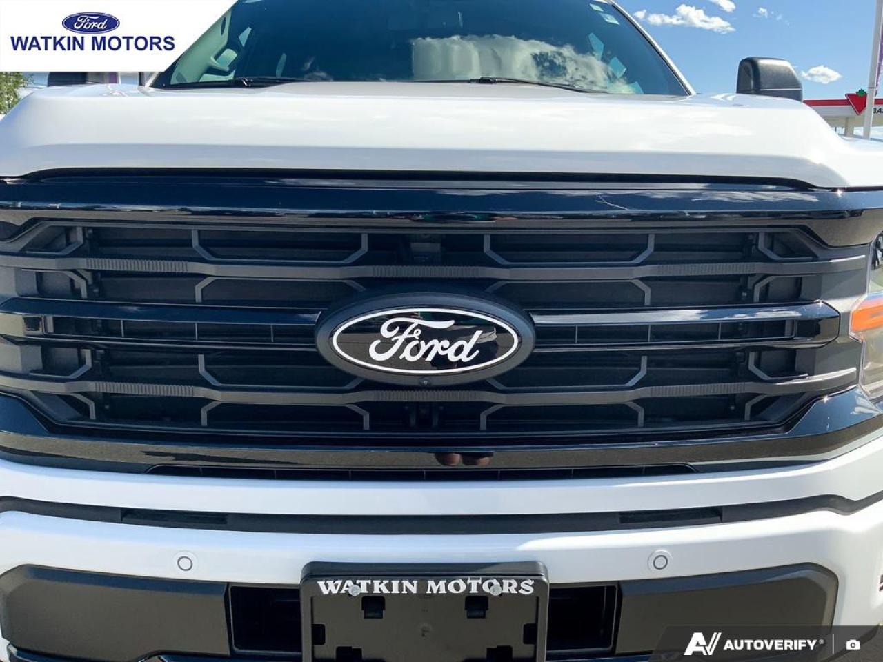 2025 Ford F-150 XLT Photo11