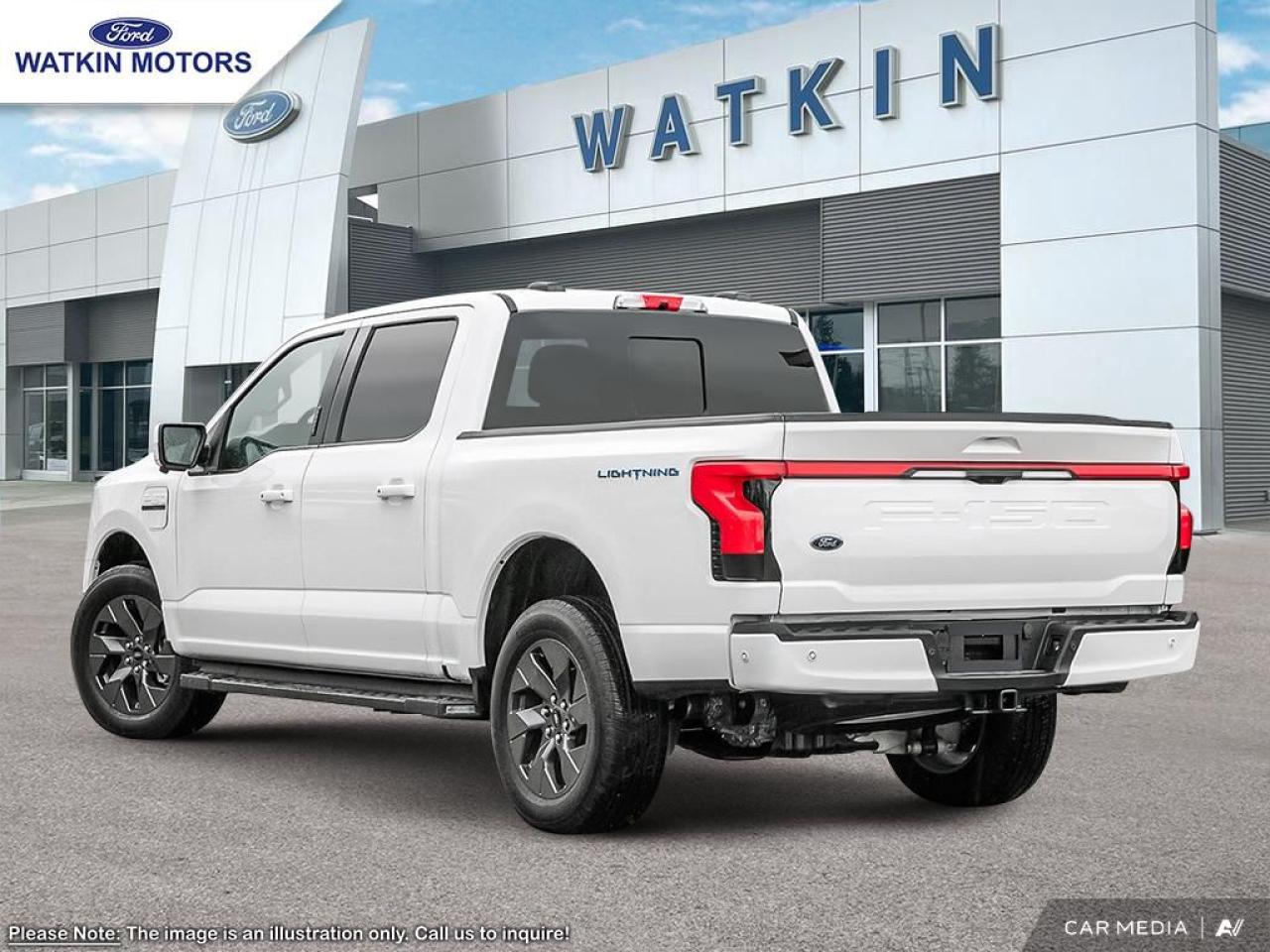2025 Ford F-150 Lightning LARIAT Photo3