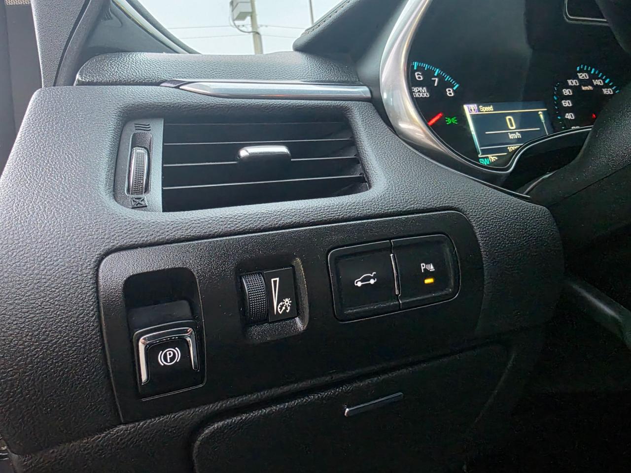 2016 Chevrolet Impala 2LT V6 | Leather | Apple Car Play | Android Auto | Backup Camera | Parking Sensors Photo