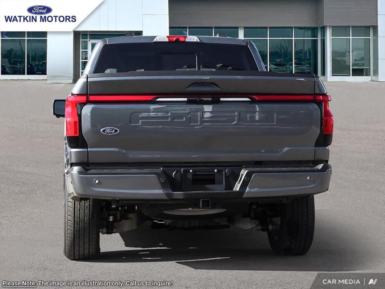 2025 Ford F-150 Lightning LARIAT Photo24