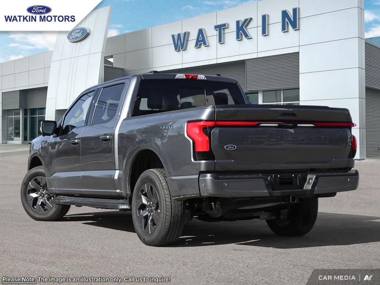 2025 Ford F-150 Lightning LARIAT Photo24