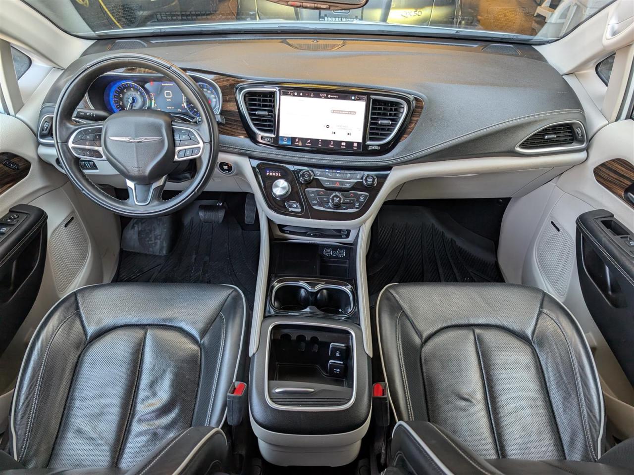 2022 Chrysler Pacifica LTD AWD - PANO ROOF - NAVI - DVD - TECH FEATURES