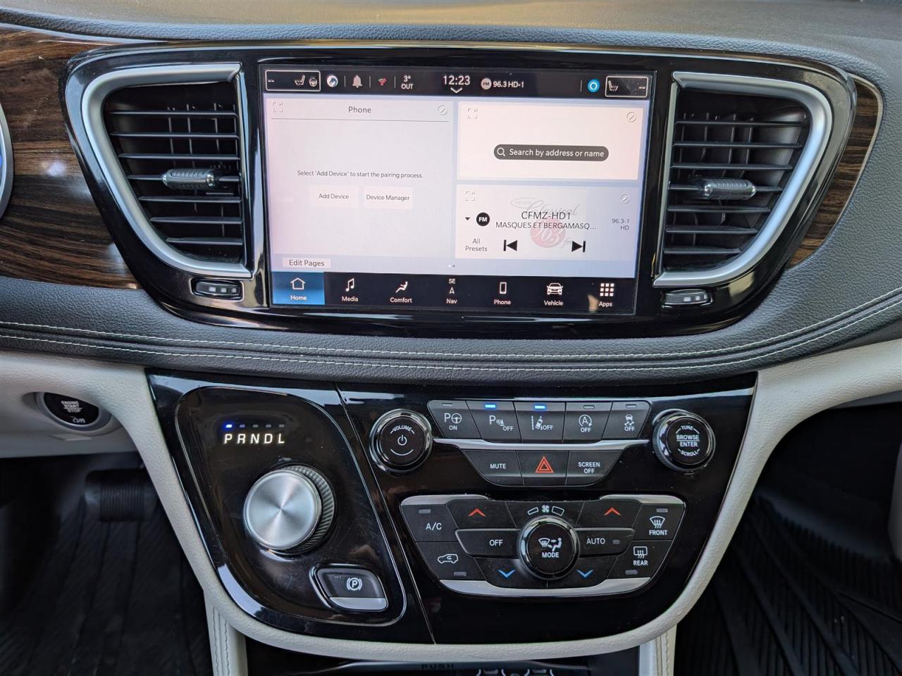 2022 Chrysler Pacifica LTD AWD - PANO ROOF - NAVI - DVD - TECH FEATURES