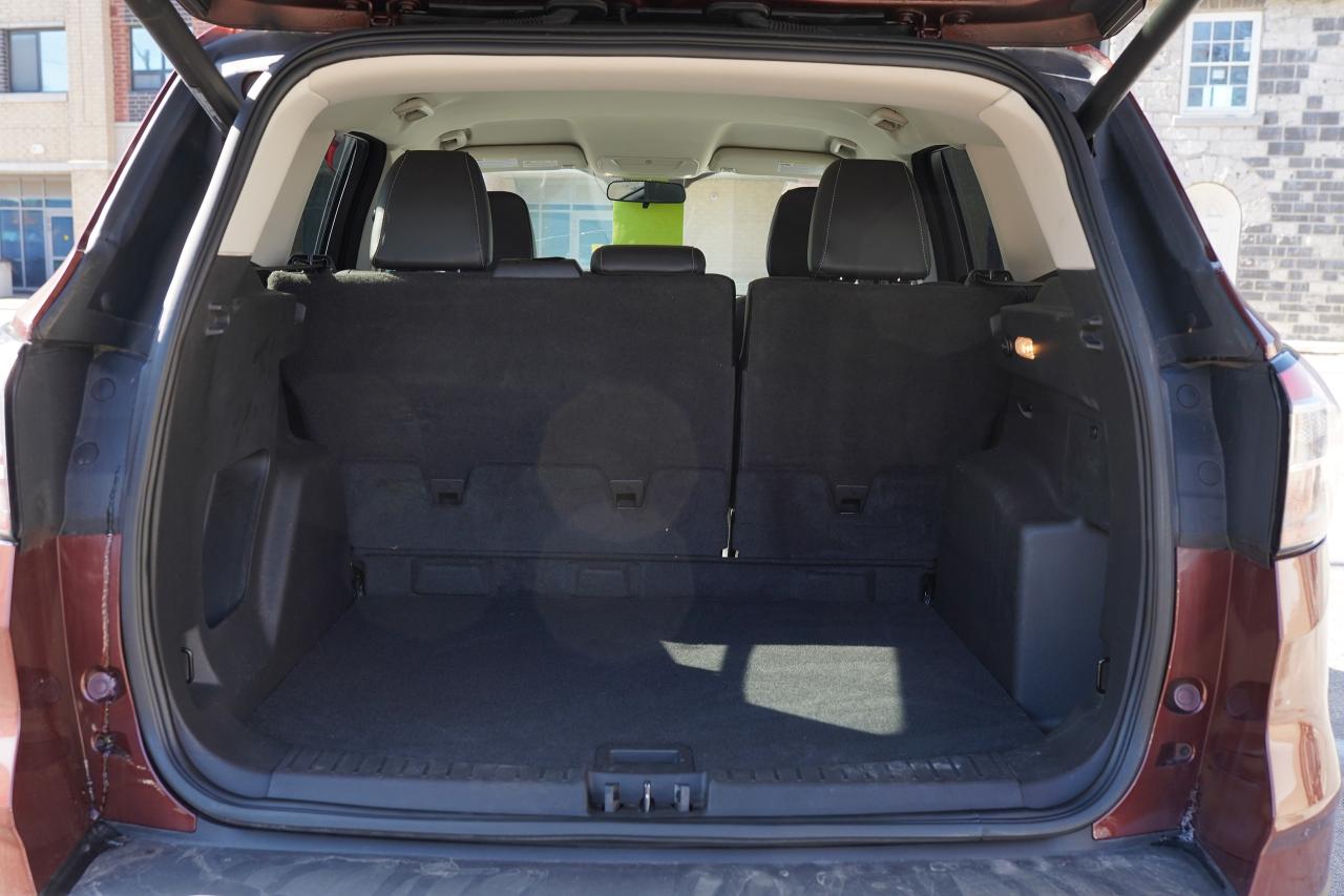 2018 Ford Escape SEL 4WD - Photo #15