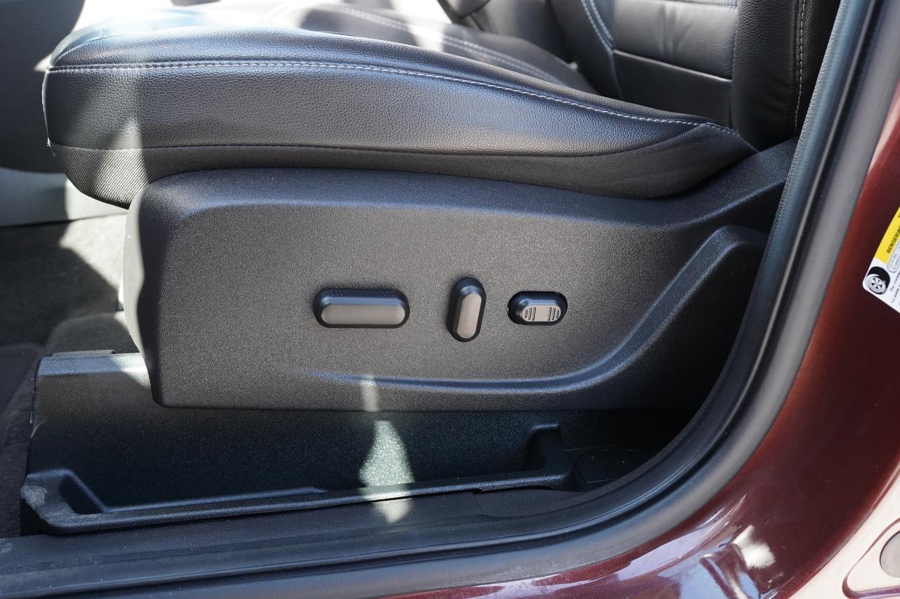 2018 Ford Escape SEL 4WD - Photo #22