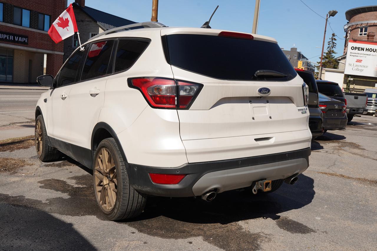 2018 Ford Escape Titanium 4WD - Photo #4