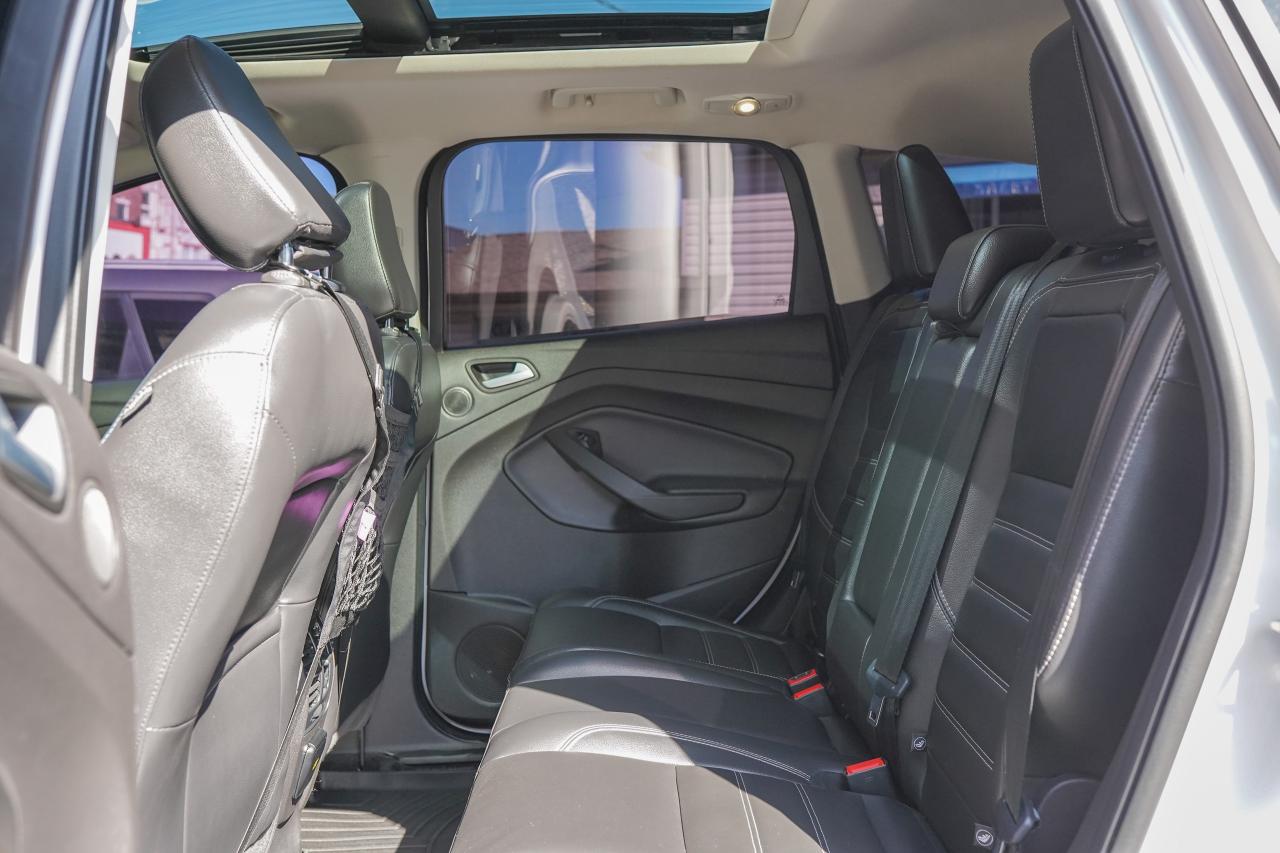 2018 Ford Escape Titanium 4WD - Photo #12