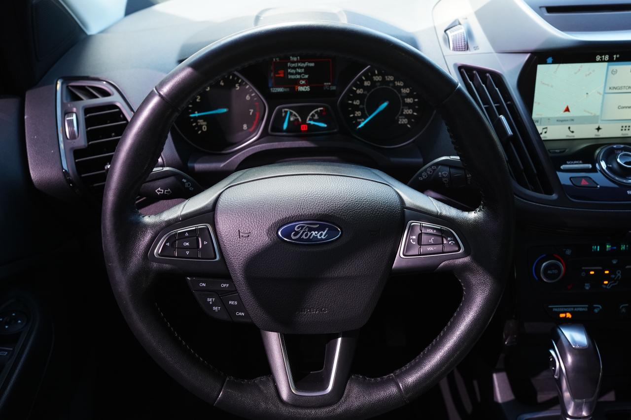 2018 Ford Escape Titanium 4WD - Photo #10