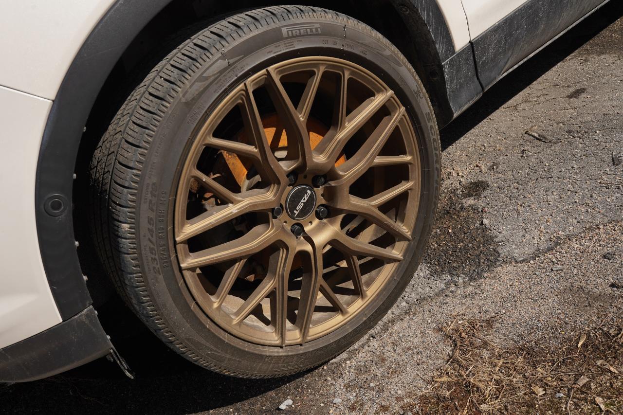 2018 Ford Escape Titanium 4WD - Photo #8