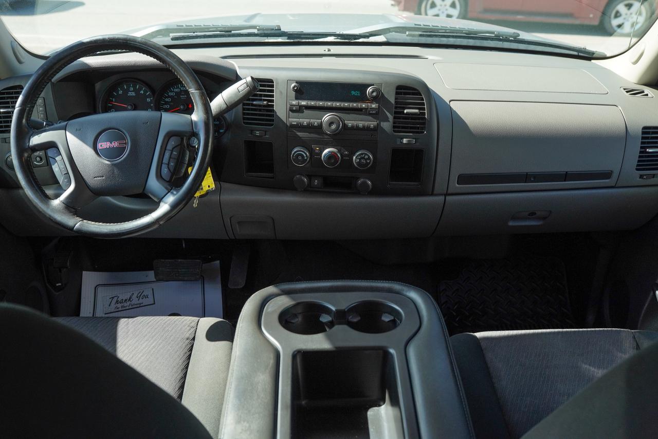 2013 GMC Sierra 1500 2WD Crew Cab 143.5" SL Nevada Edition - Photo #8