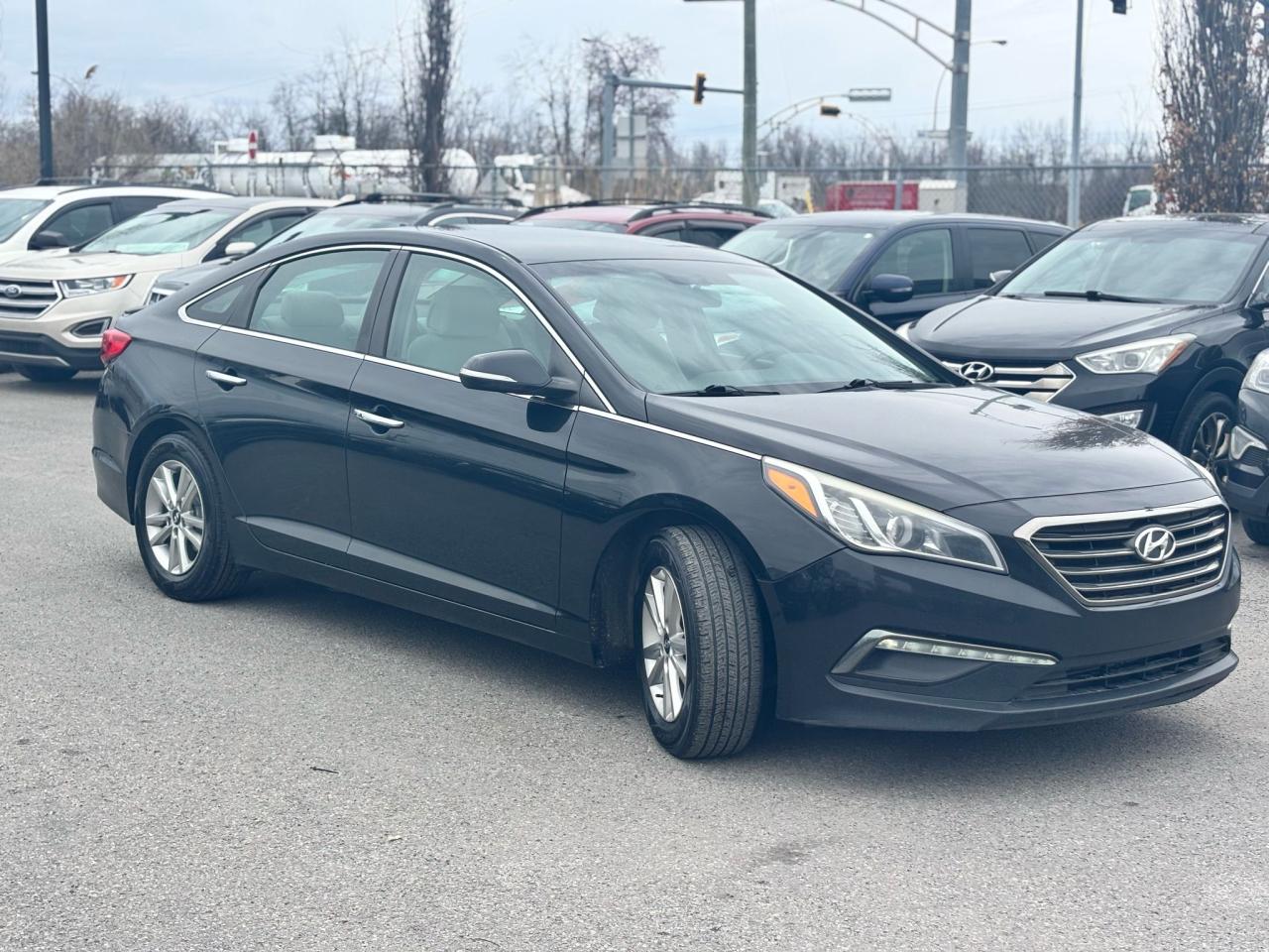 2015 Hyundai Sonata  - Photo #2