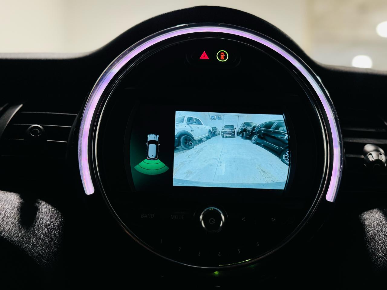 2021 MINI Cooper SE - Photo #12