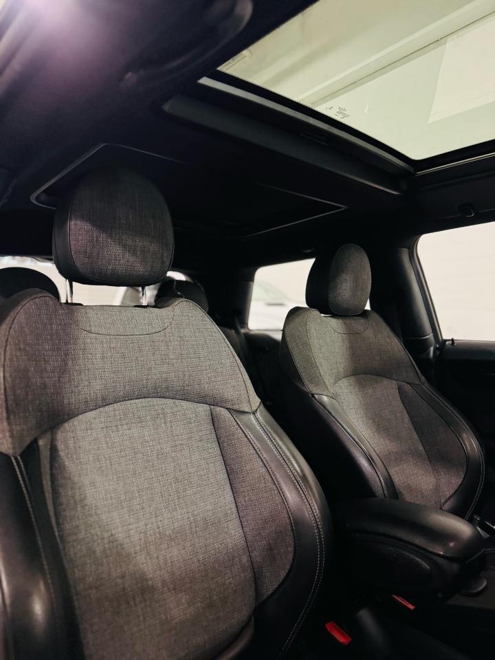 2021 MINI Cooper SE - Photo #25