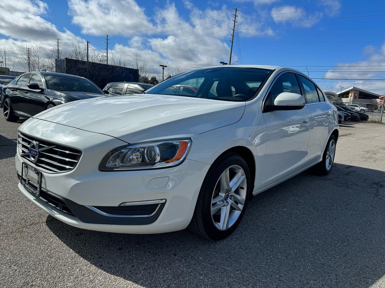 2014 Volvo S60 T5 Premier Plus - Photo #1