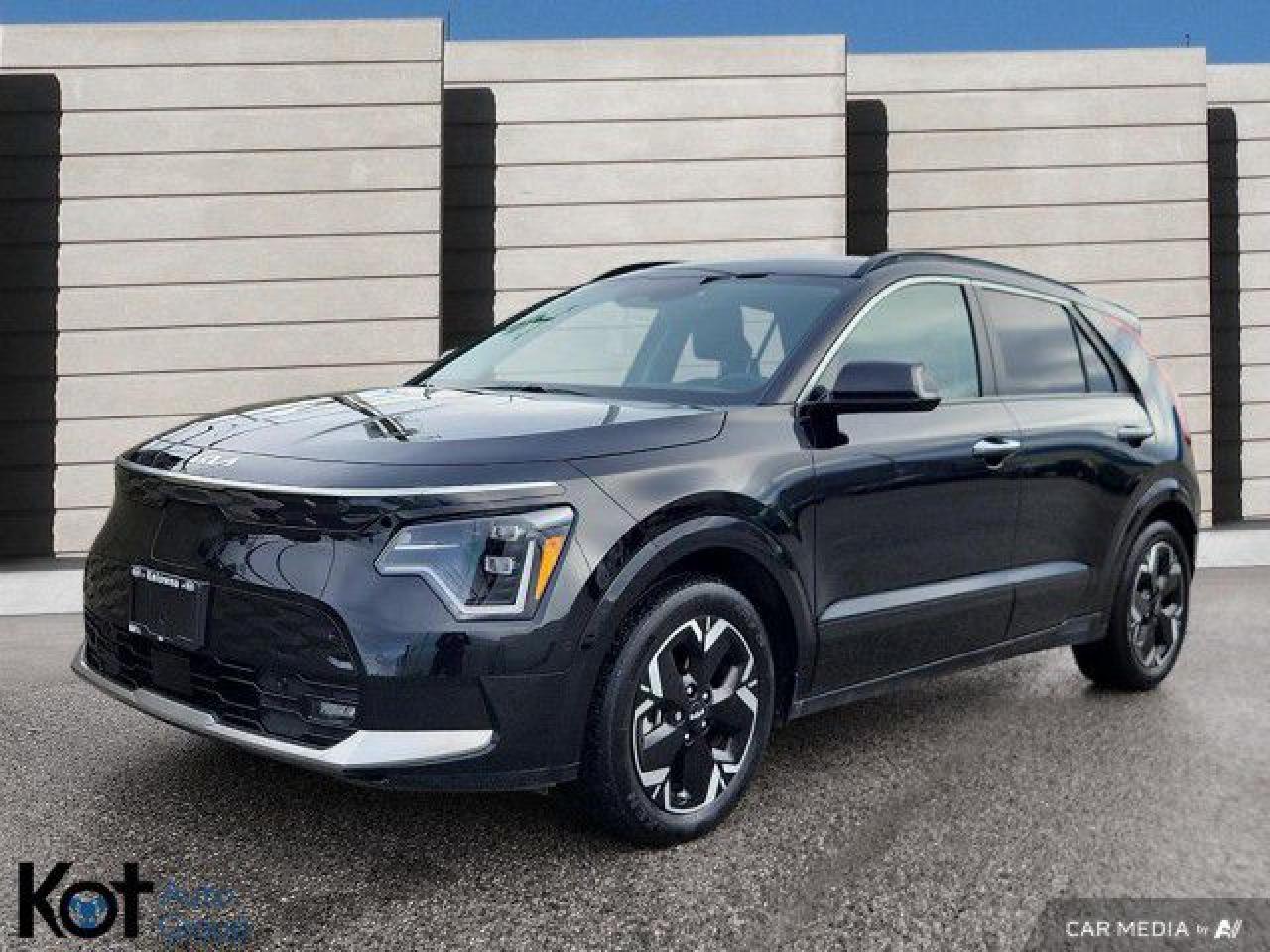 Used 2023 Kia NIRO EV Limited ! Heated Leather, Navigation, Sunroof, Rearview Camera and No Accidents ! for sale in Kelowna, BC