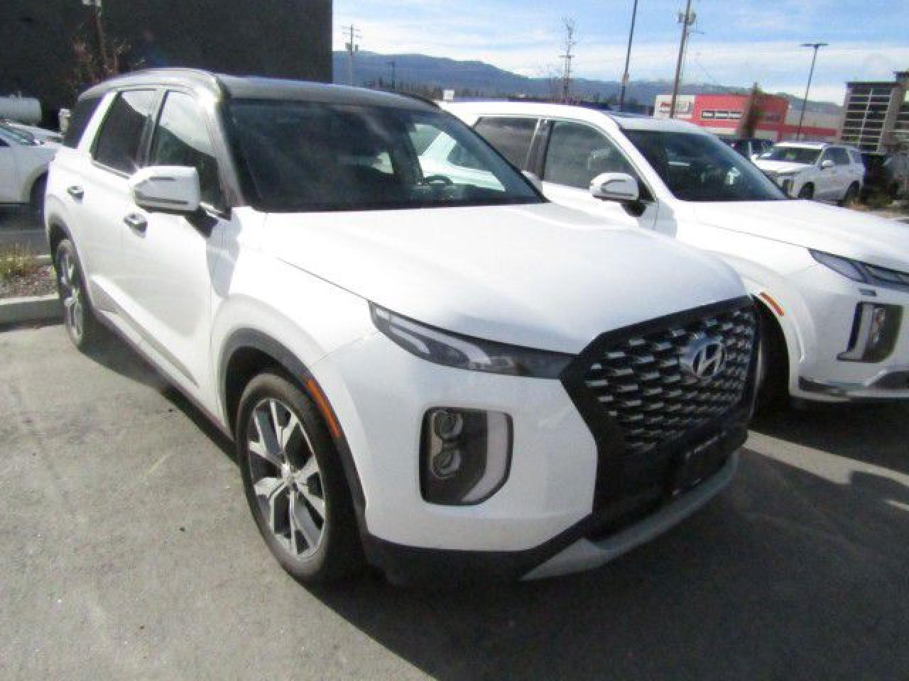 Used 2021 Hyundai PALISADE Luxury LEATHER! BLINDSPOT! FORWARD COLLISION! APPLE CARPLAY! for sale in Kelowna, BC