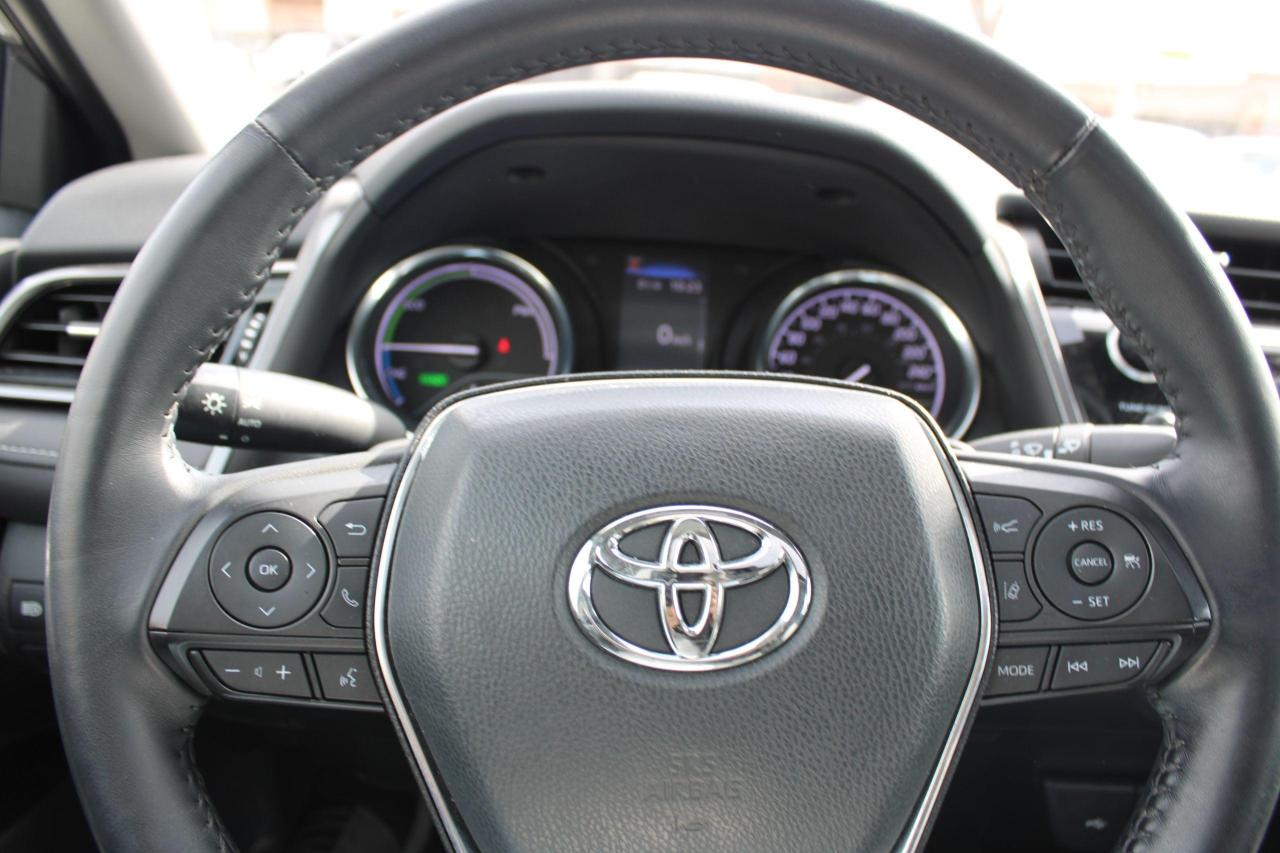 2020 Toyota Camry Hybrid SE Auto - Photo #11