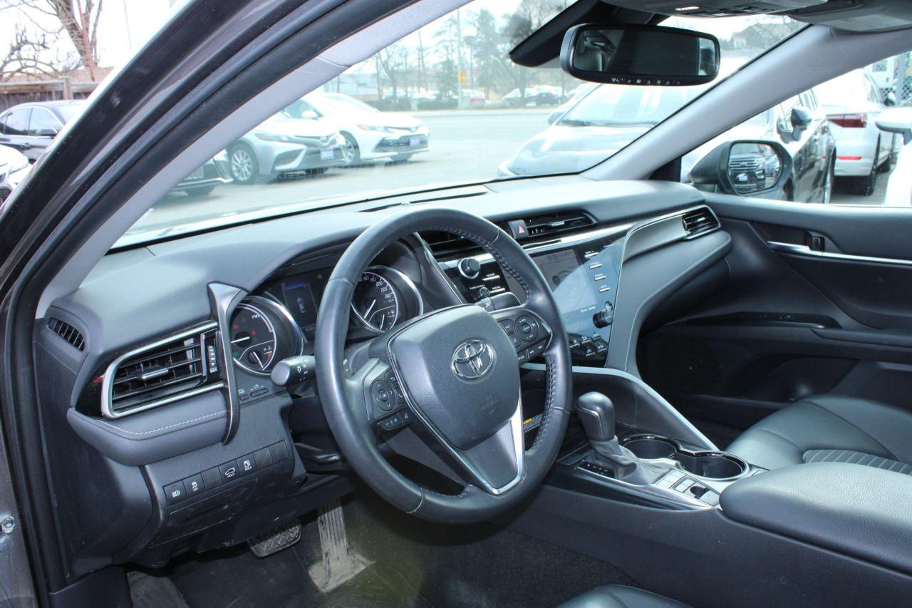 2020 Toyota Camry Hybrid SE Auto - Photo #18