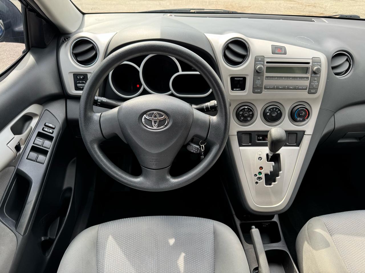 2009 Toyota Matrix XR 2.4L - Auto - Photo #10