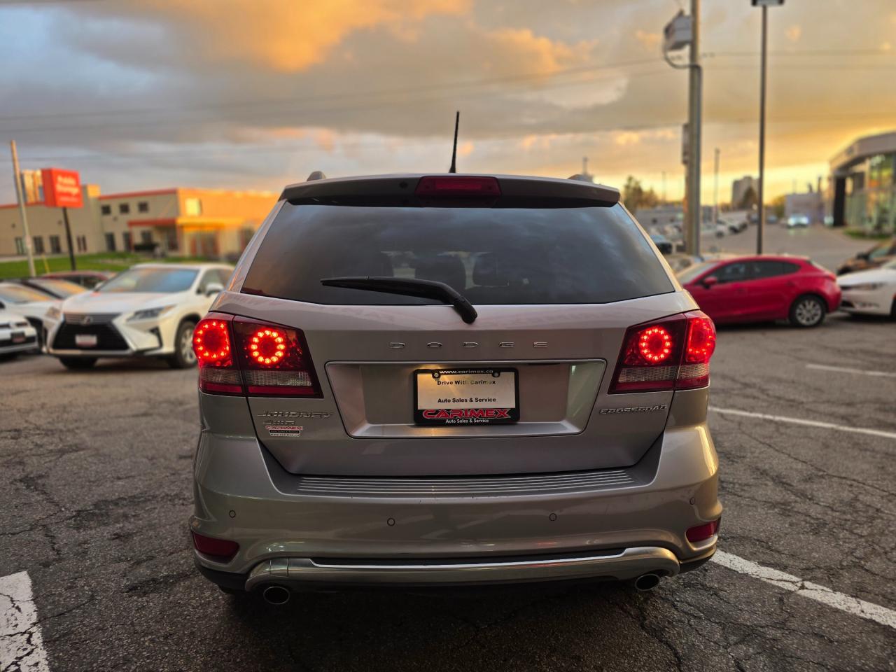 2017 Dodge Journey Crossroad 7 Seater | AWD | Leather | Backup Camera | Heated Steering Photo3