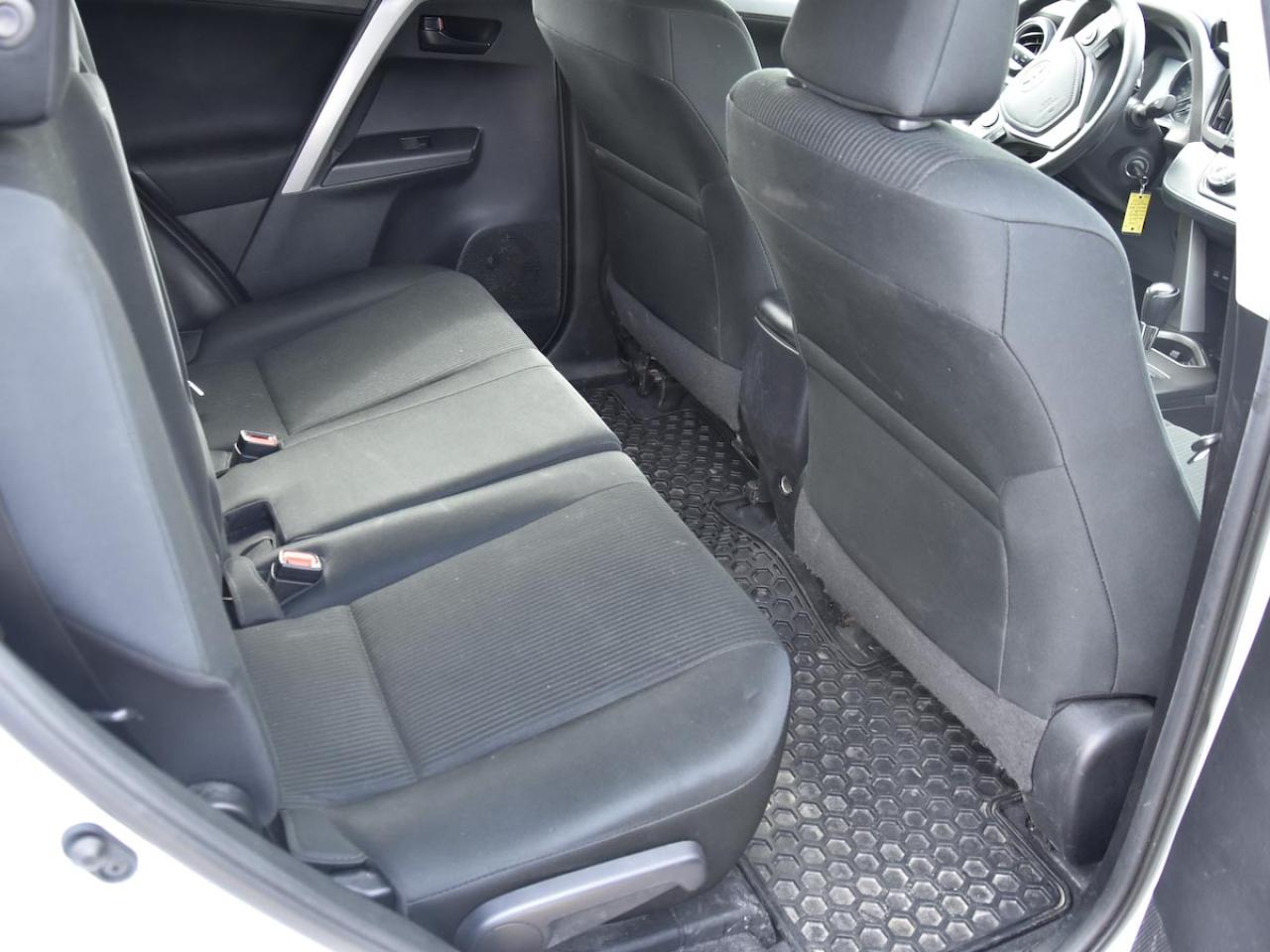2018 Toyota RAV4 LE - Photo #6