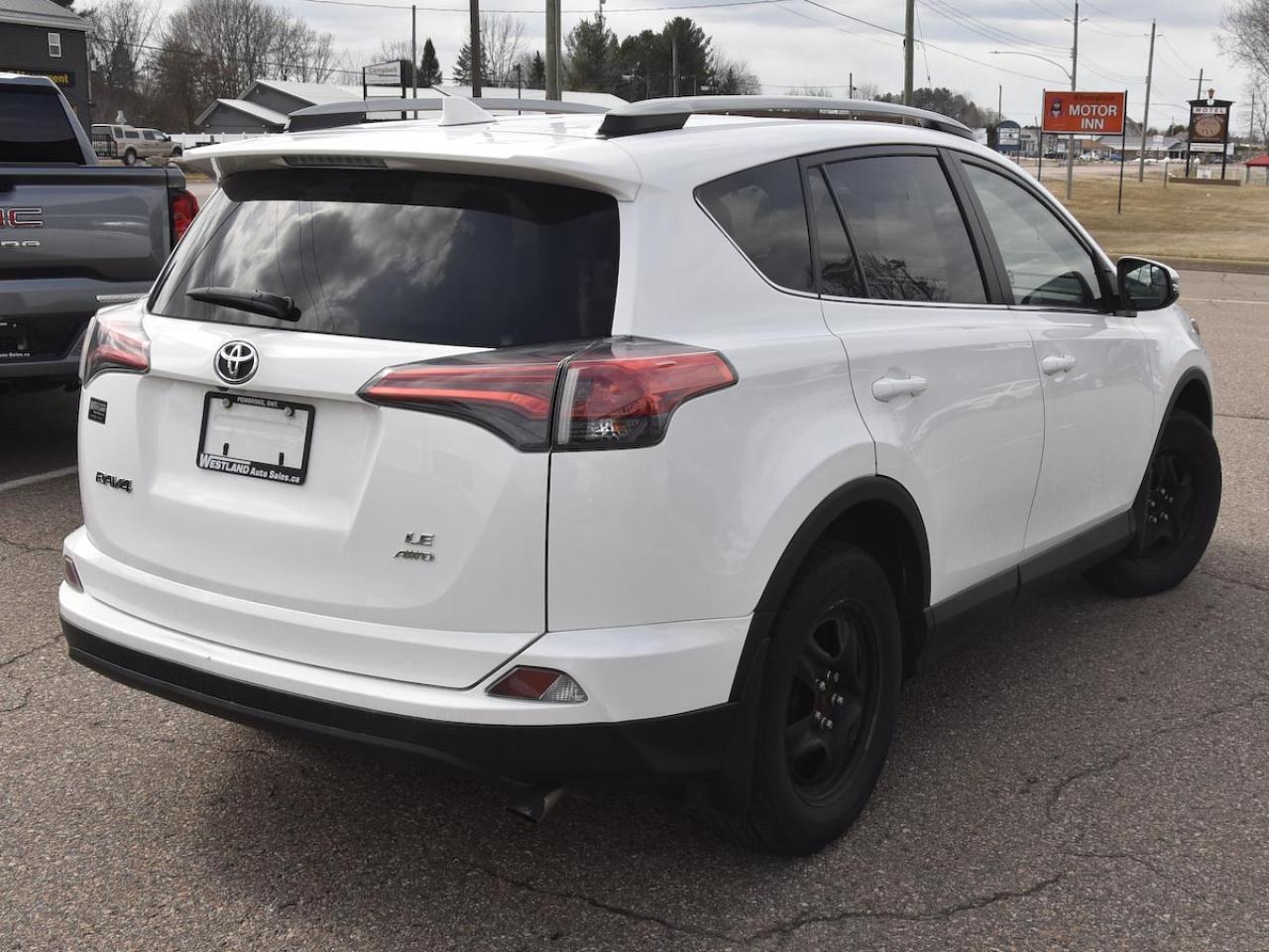 2018 Toyota RAV4 LE - Photo #3