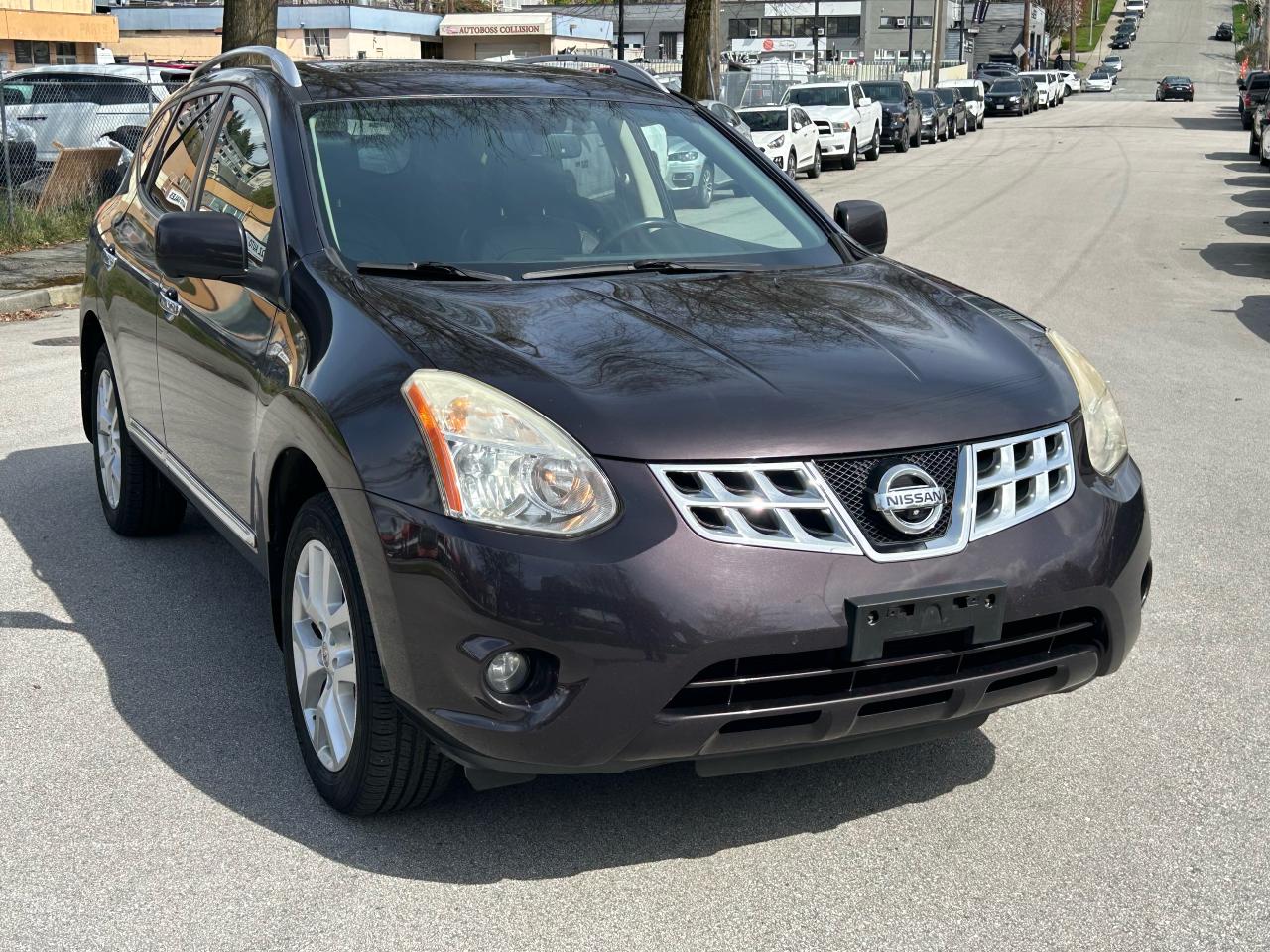 2012 Nissan Rogue SL - Photo #4