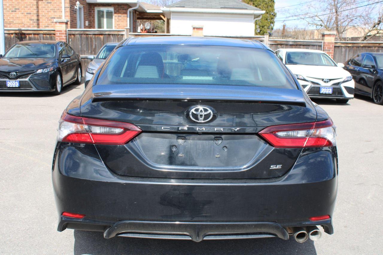 2021 Toyota Camry SE Auto - Photo #4