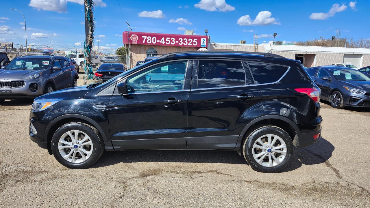 2018 Ford Escape SE 4WD Bu Cam, Htd seats, Blth - Photo #2