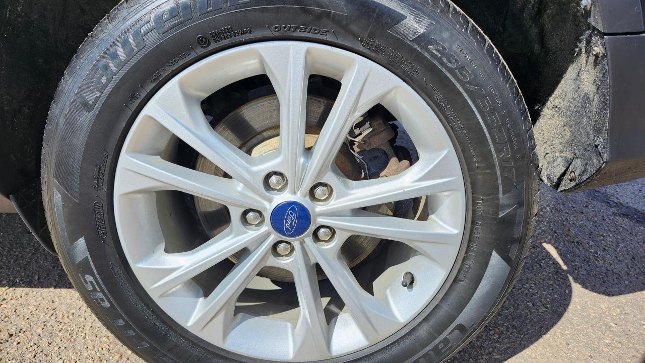 2018 Ford Escape SE 4WD Bu Cam, Htd seats, Blth - Photo #7