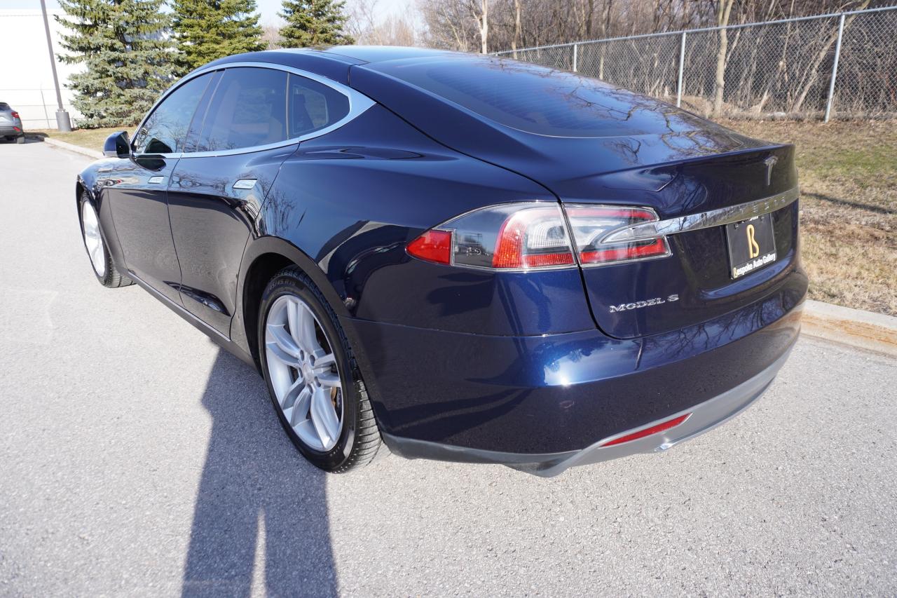 2013 Tesla Model S NO ACCIDENTS / LOCAL / LOW KM'S / 7 PASS / 60 RWD Photo2