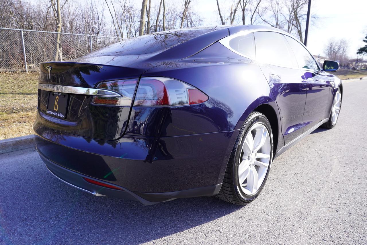 2013 Tesla Model S NO ACCIDENTS / LOCAL / LOW KM'S / 7 PASS / 60 RWD Photo3