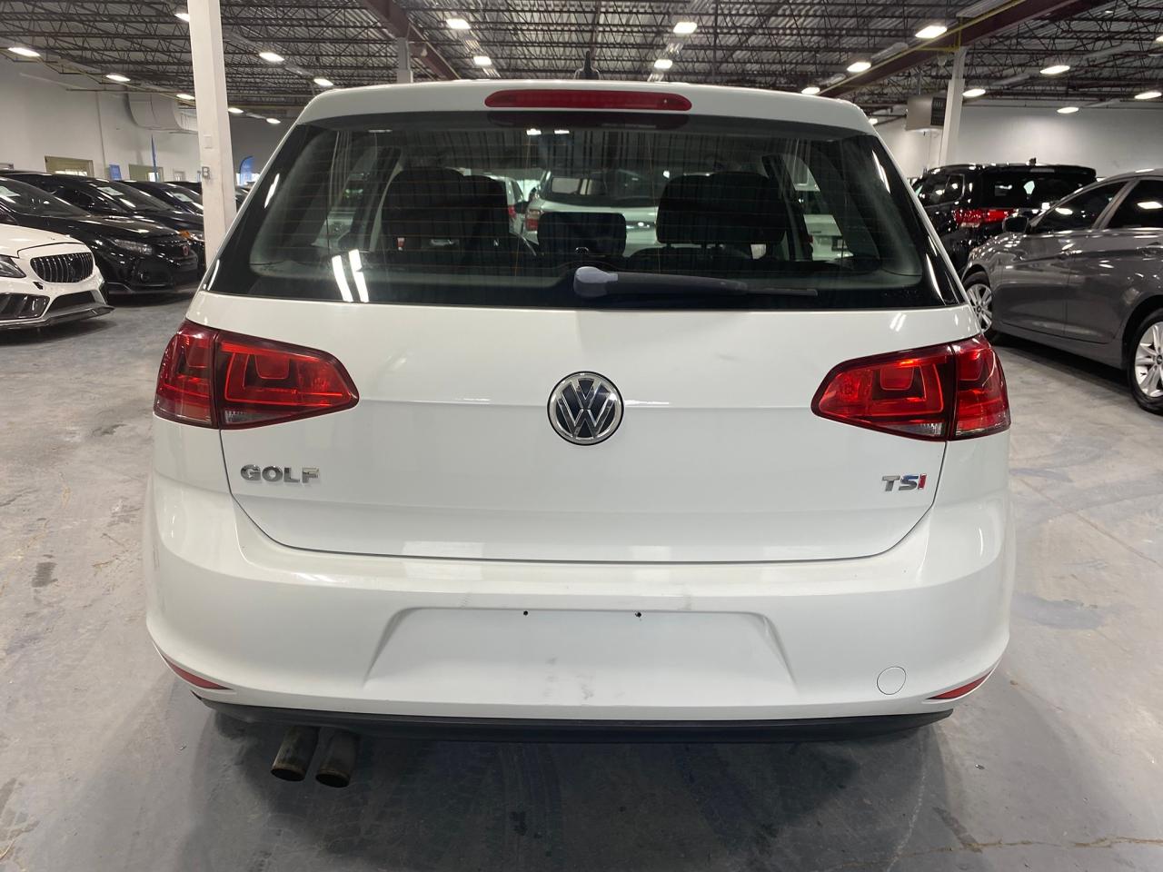 2016 Volkswagen Golf Highline - Photo #4