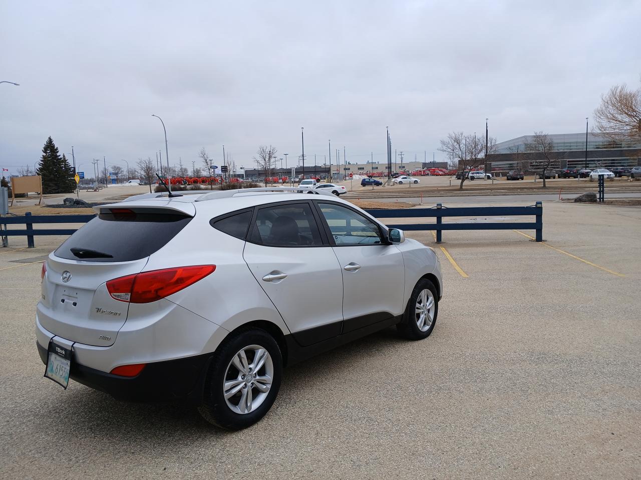 2011 Hyundai Tucson  - Photo #5