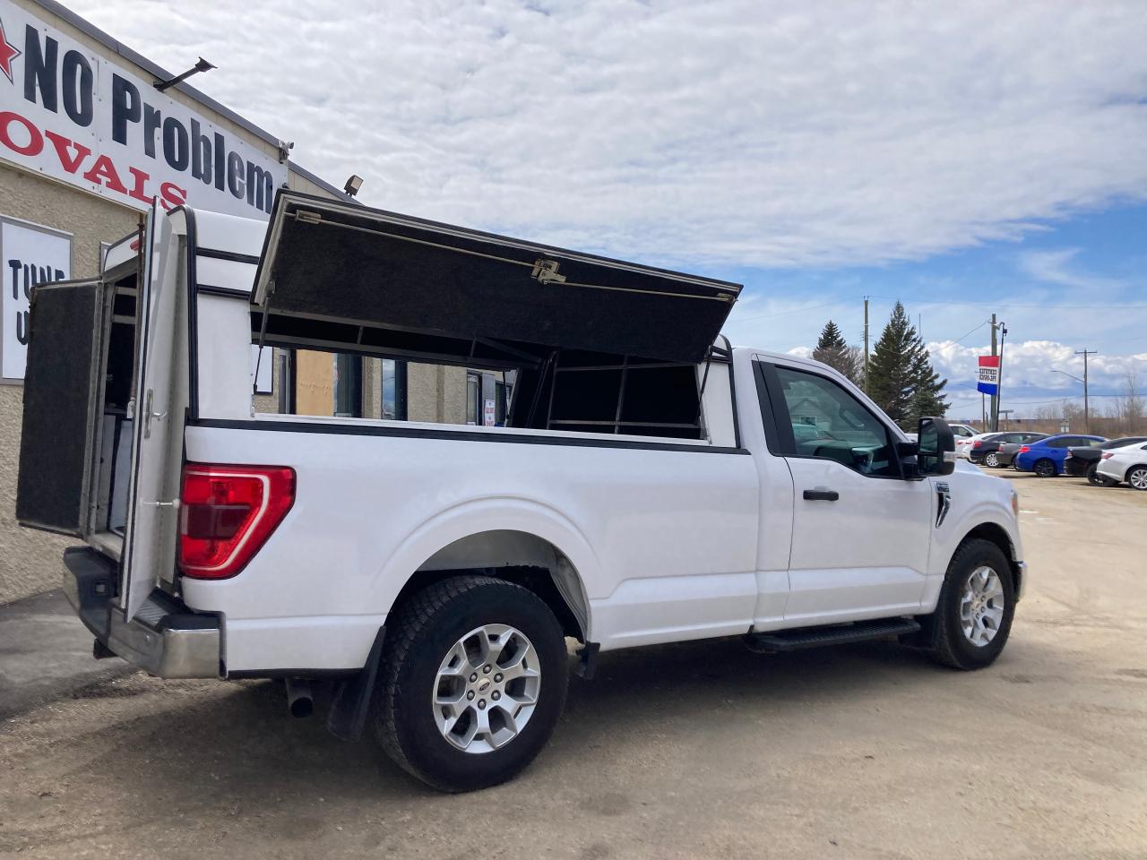 2021 Ford F-150 XLT 2WD Reg Cab 8' Box - Photo #8