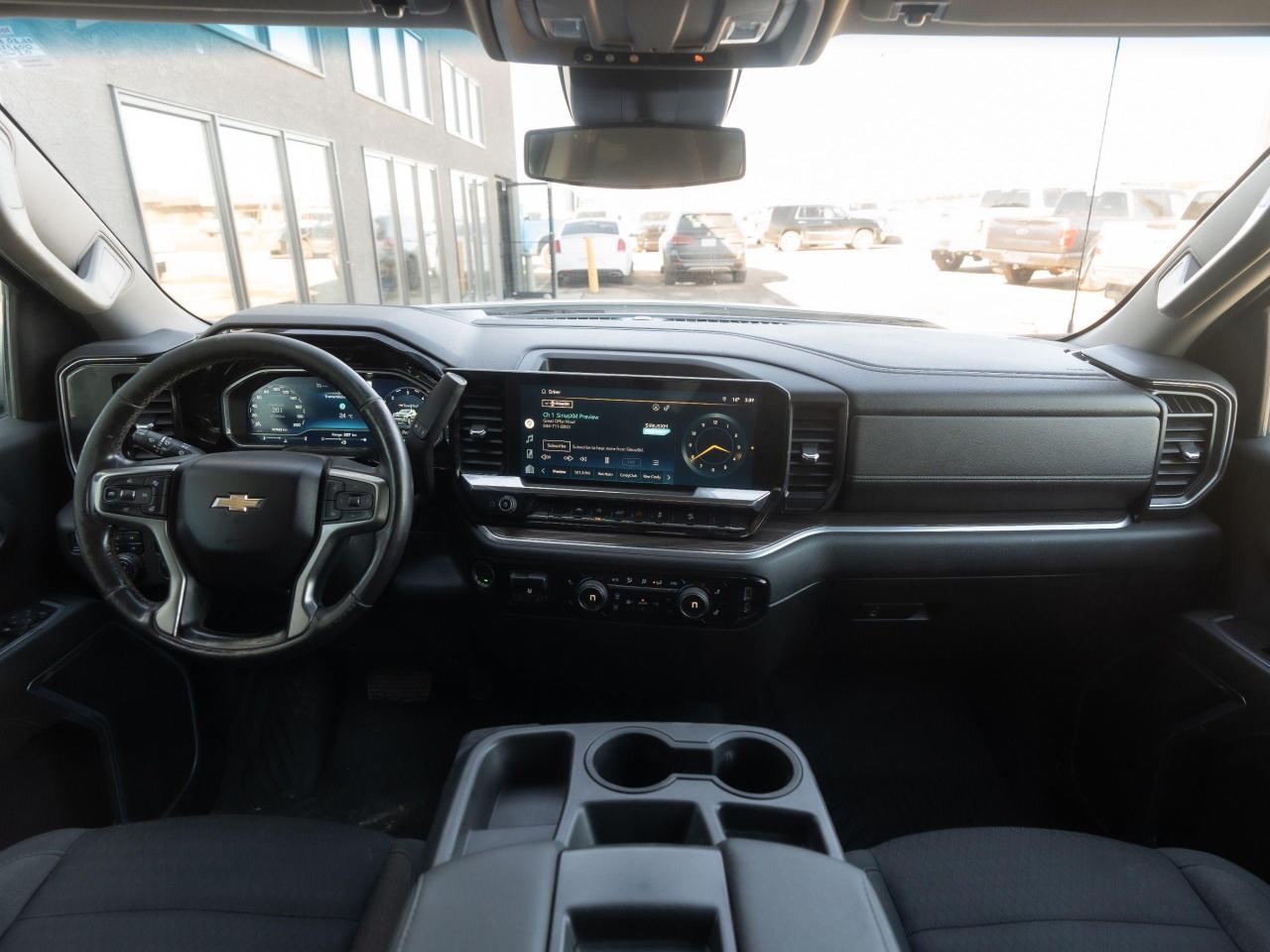 2022 Chevrolet Silverado 1500 4WD Double Cab Photo7