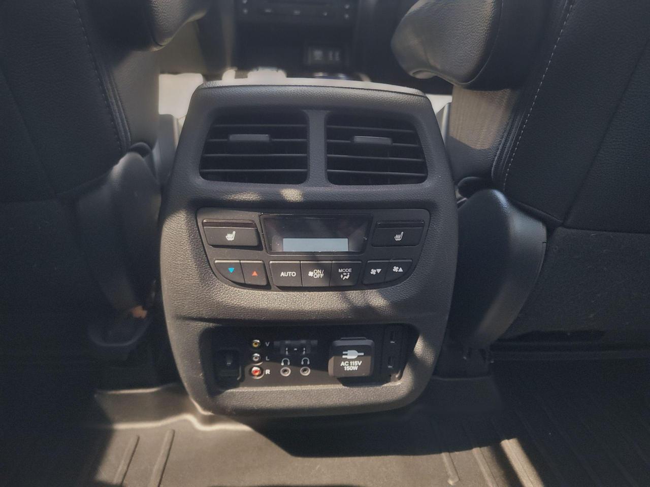 2016 Honda Pilot Touring - Photo #14