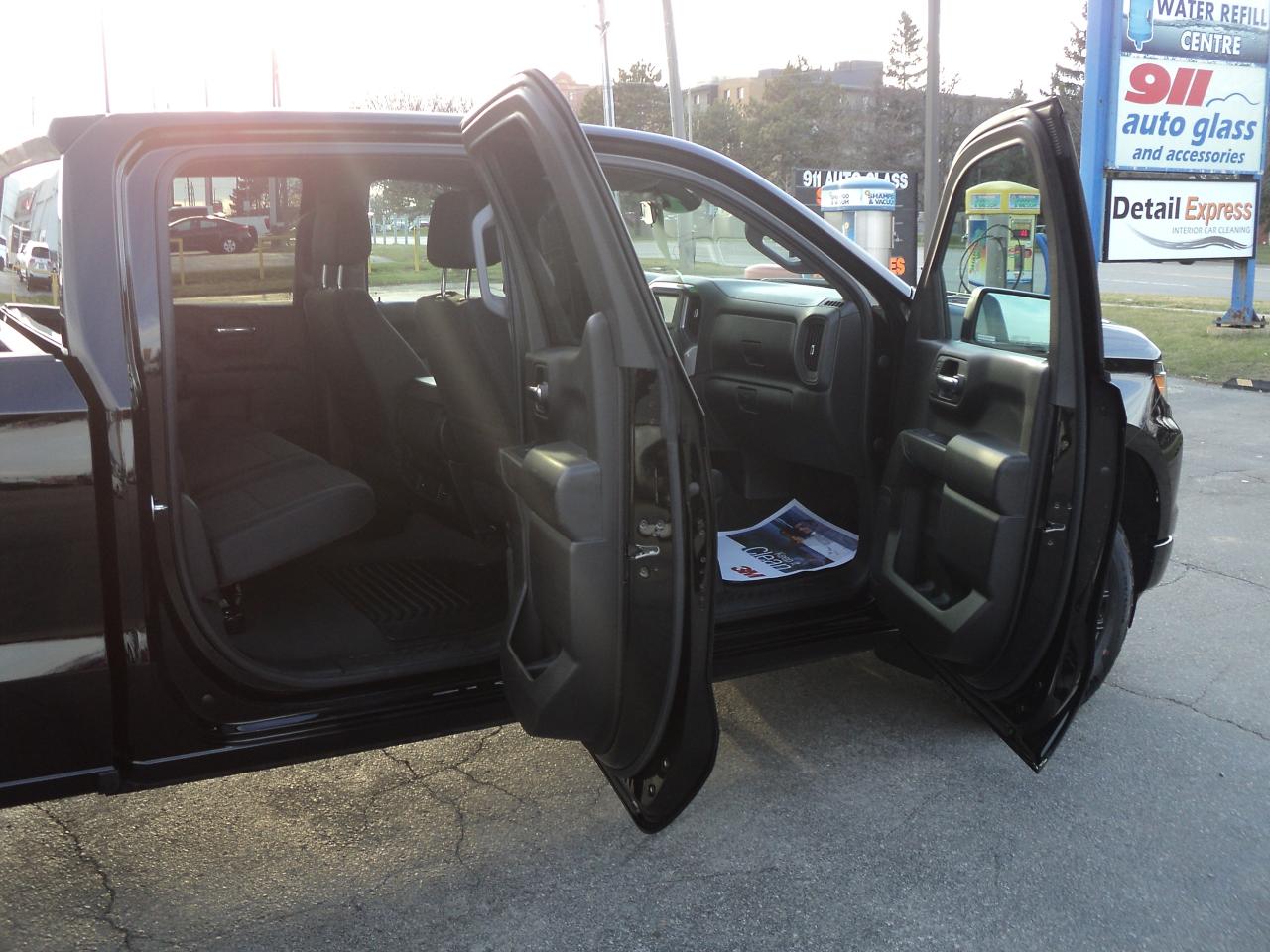 2023 Chevrolet Silverado 1500 Custom CrewCab 4x4 2.7L4cylGas 6'7"Box BackUpCam - Photo #10