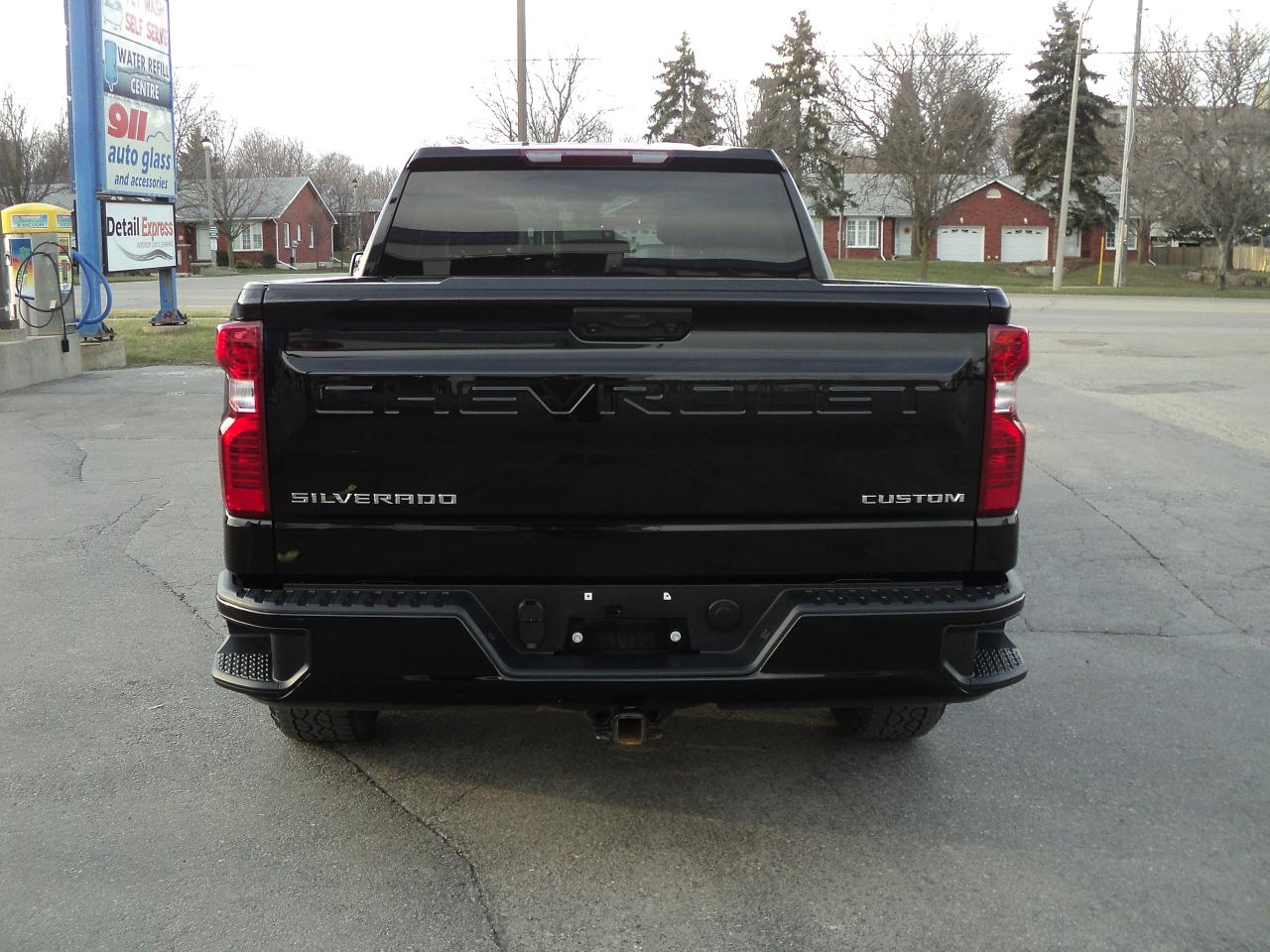 2023 Chevrolet Silverado 1500 Custom CrewCab 4x4 2.7L4cylGas 6'7"Box BackUpCam - Photo #9