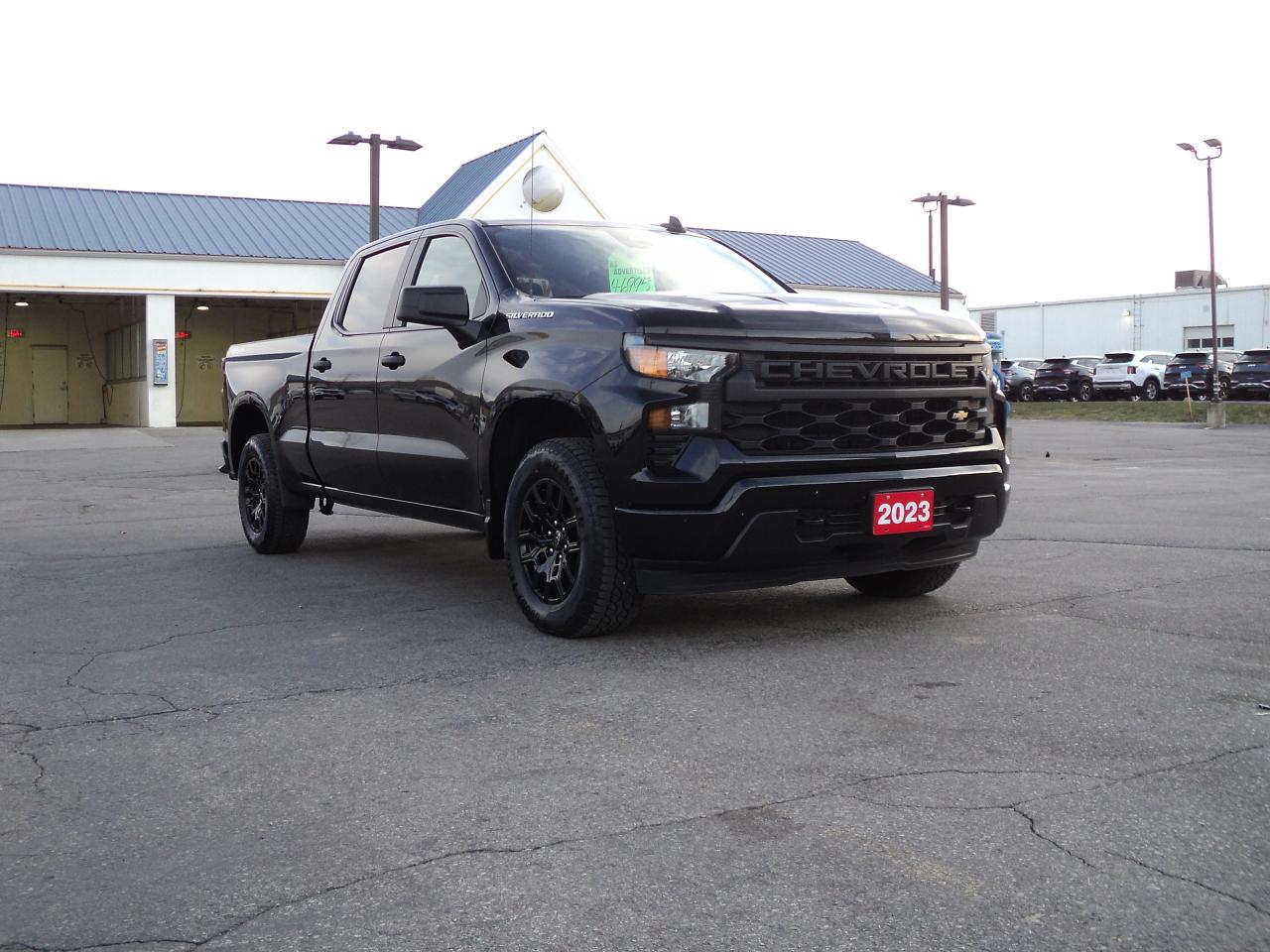 2023 Chevrolet Silverado 1500 Custom CrewCab 4x4 2.7L4cylGas 6'7"Box BackUpCam - Photo #5