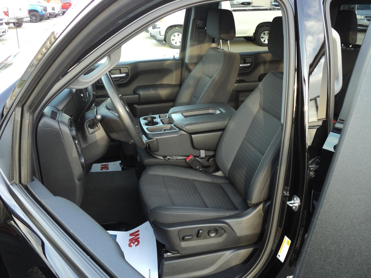 2023 Chevrolet Silverado 1500 Custom CrewCab 4x4 2.7L4cylGas 6'7"Box BackUpCam - Photo #12