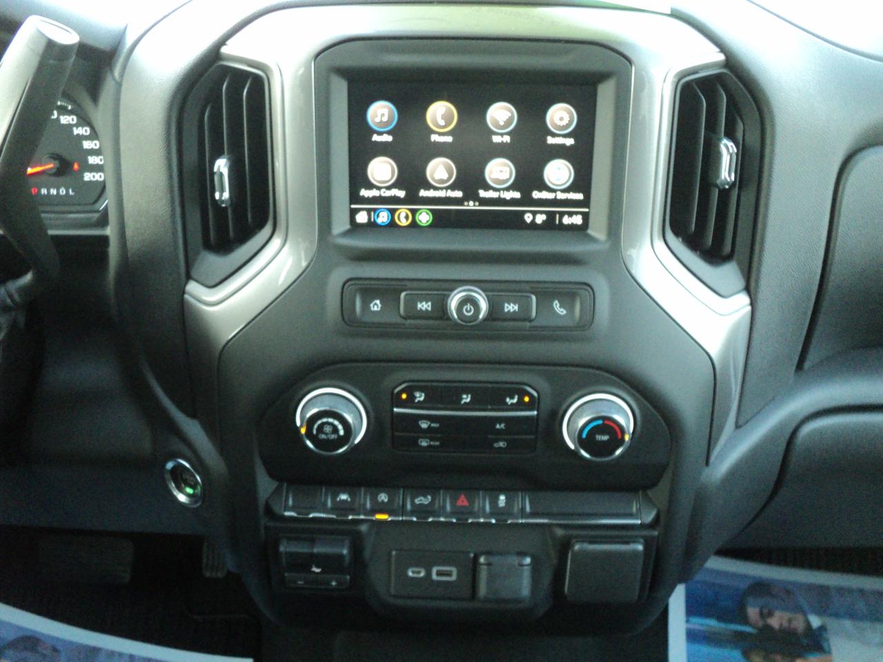 2023 Chevrolet Silverado 1500 Custom CrewCab 4x4 2.7L4cylGas 6'7"Box BackUpCam - Photo #19