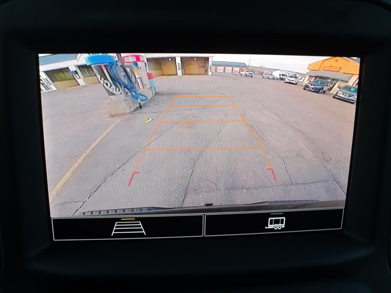 2023 Chevrolet Silverado 1500 Custom CrewCab 4x4 2.7L4cylGas 6'7"Box BackUpCam - Photo #20