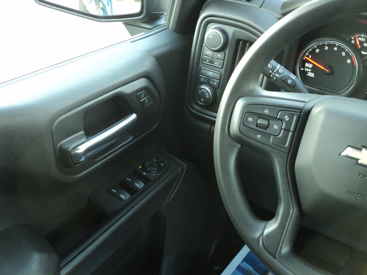 2023 Chevrolet Silverado 1500 Custom CrewCab 4x4 2.7L4cylGas 6'7"Box BackUpCam - Photo #18