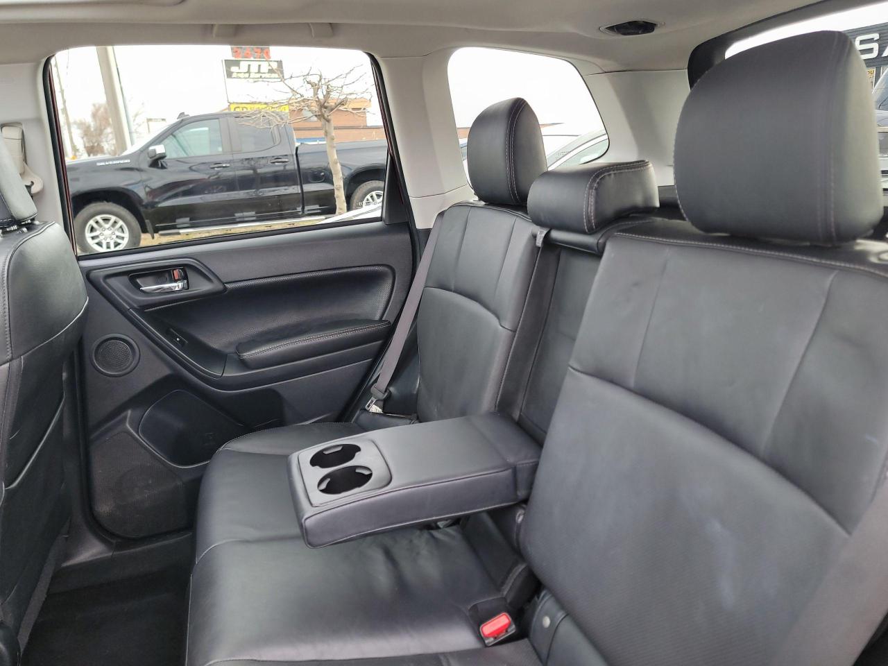 2016 Subaru Forester 5dr Wgn CVT 2.5i Limited w/Tech Pkg - Photo #12